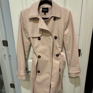 Express blush trench coat in size XS. Barely worn, in good condition.